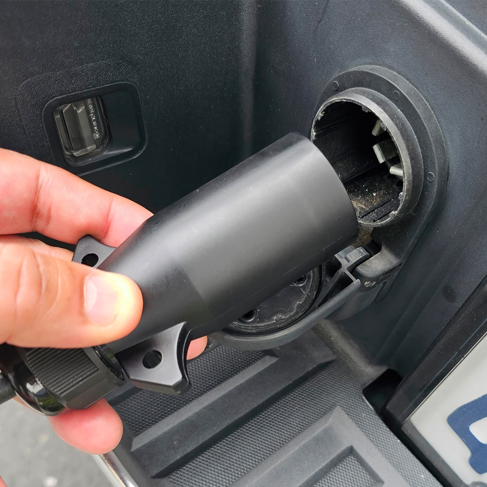 VIAIR 7-Way Power Access Connector product detail