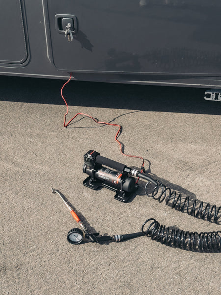 VIAIR 450P-RV EF Automatic RV Tire Inflator product detail