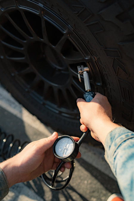 VIAIR 300P-RVS Portable Tire Inflator for Towables product detail