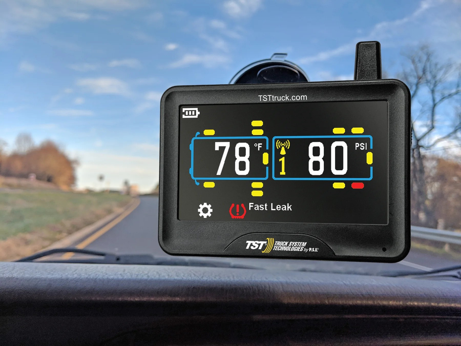 TST 770 TPMS with 4 CAP Sensors and TOUCH SCREEN Display TechnoRV
