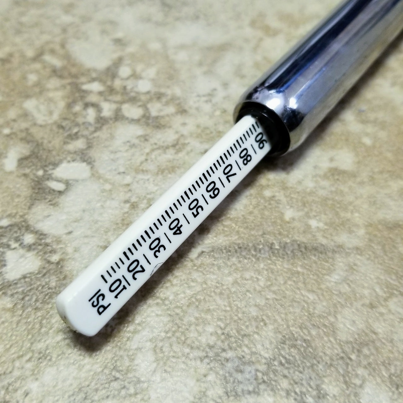 90 Degree Tire Gauge